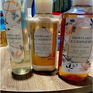 BATH AND BODY WORKS SNOWFLAKE CASHMERE $32